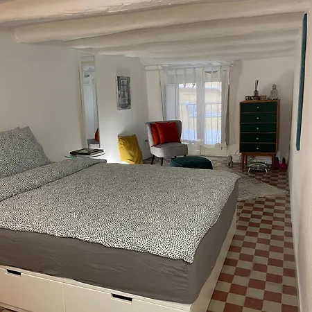 Apartment 29